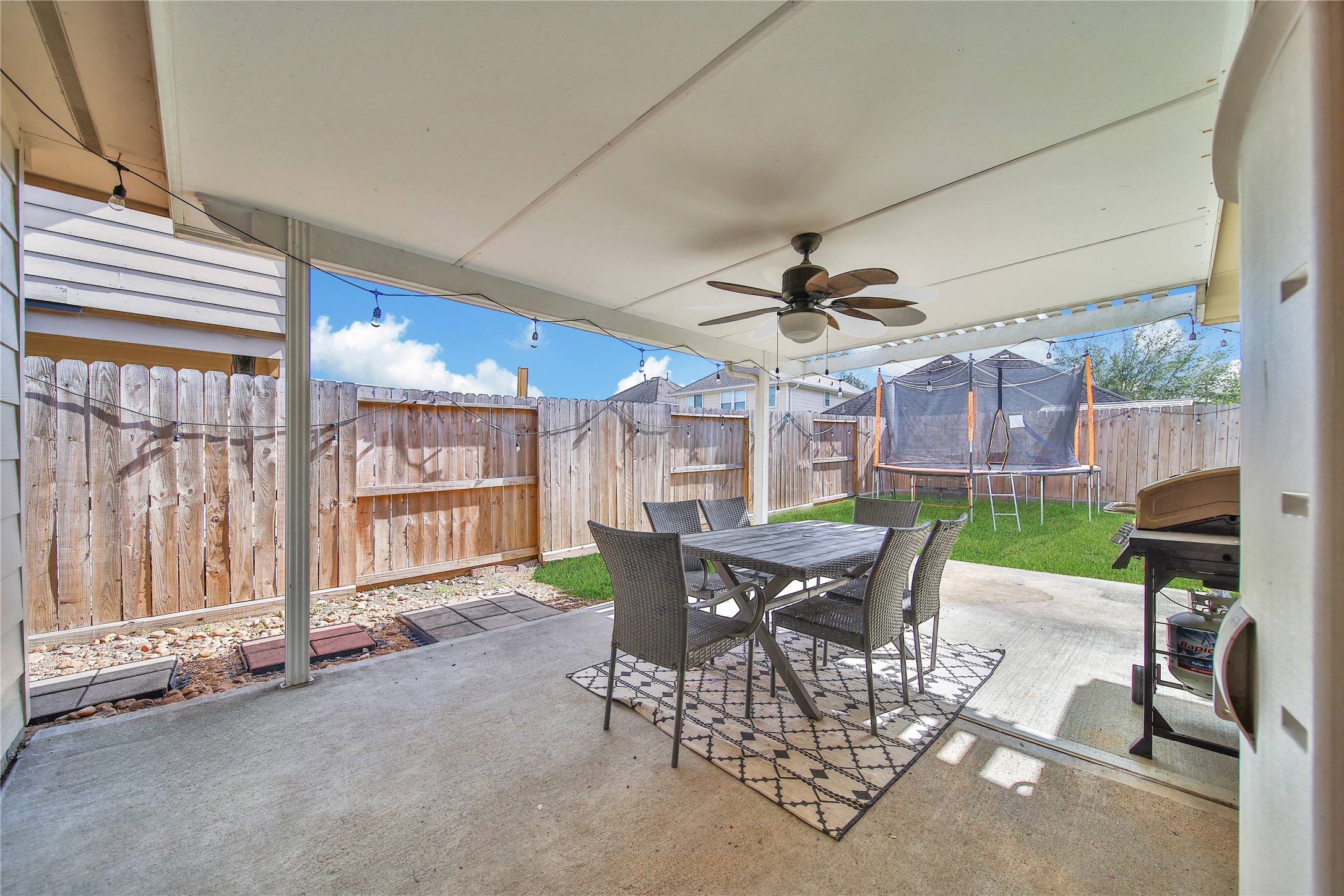 1279 Pinto Pass Alvin, TX 77511 - Photo 26 of 28