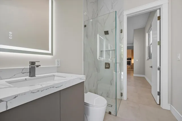 $2,650,000 | 827 Lake Avenue North, Delray Beach, FL 33483