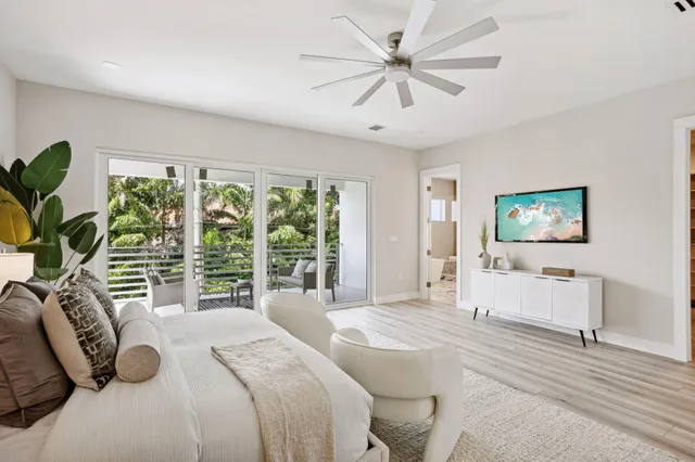 $2,650,000 | 827 Lake Avenue North, Delray Beach, FL 33483