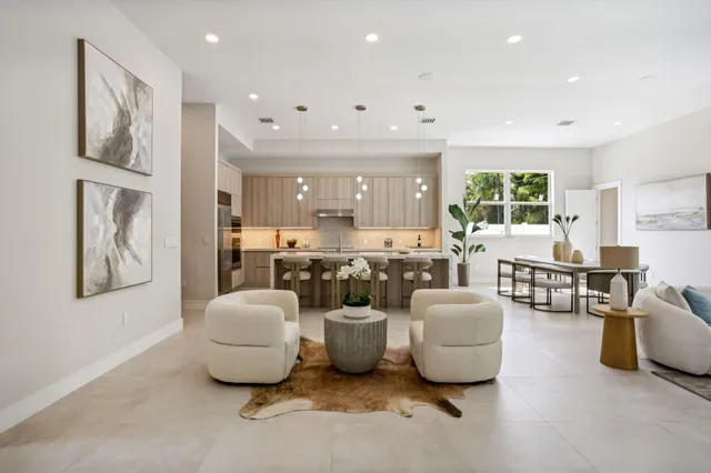 $2,650,000 | 827 Lake Avenue North, Delray Beach, FL 33483