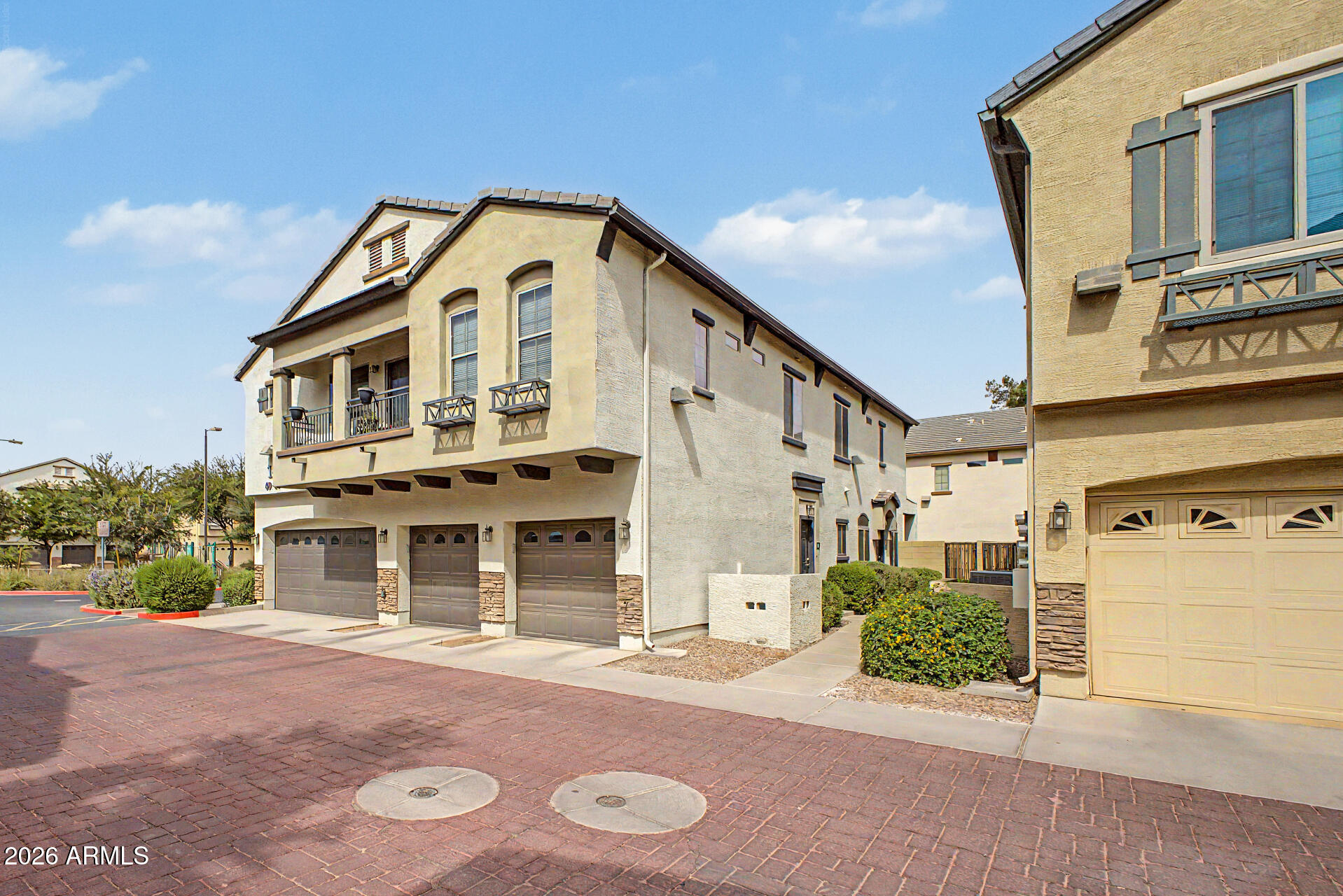 2727 North Price Road, Unit 42 Chandler, AZ 85224 - Photo 11 of 32 06 - Price 4242