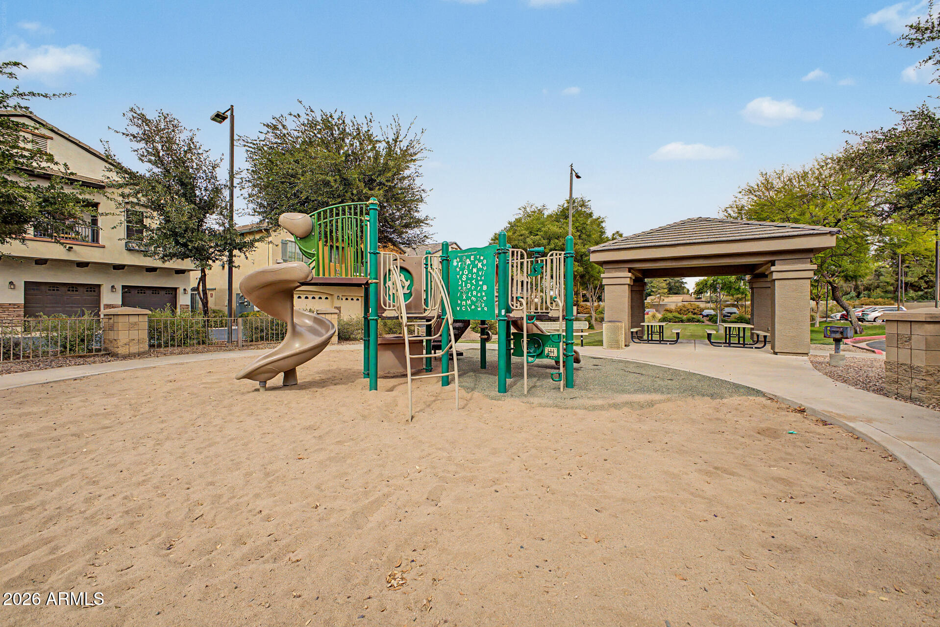 2727 North Price Road, Unit 42 Chandler, AZ 85224 - Photo 30 of 32 29 - Price 4242