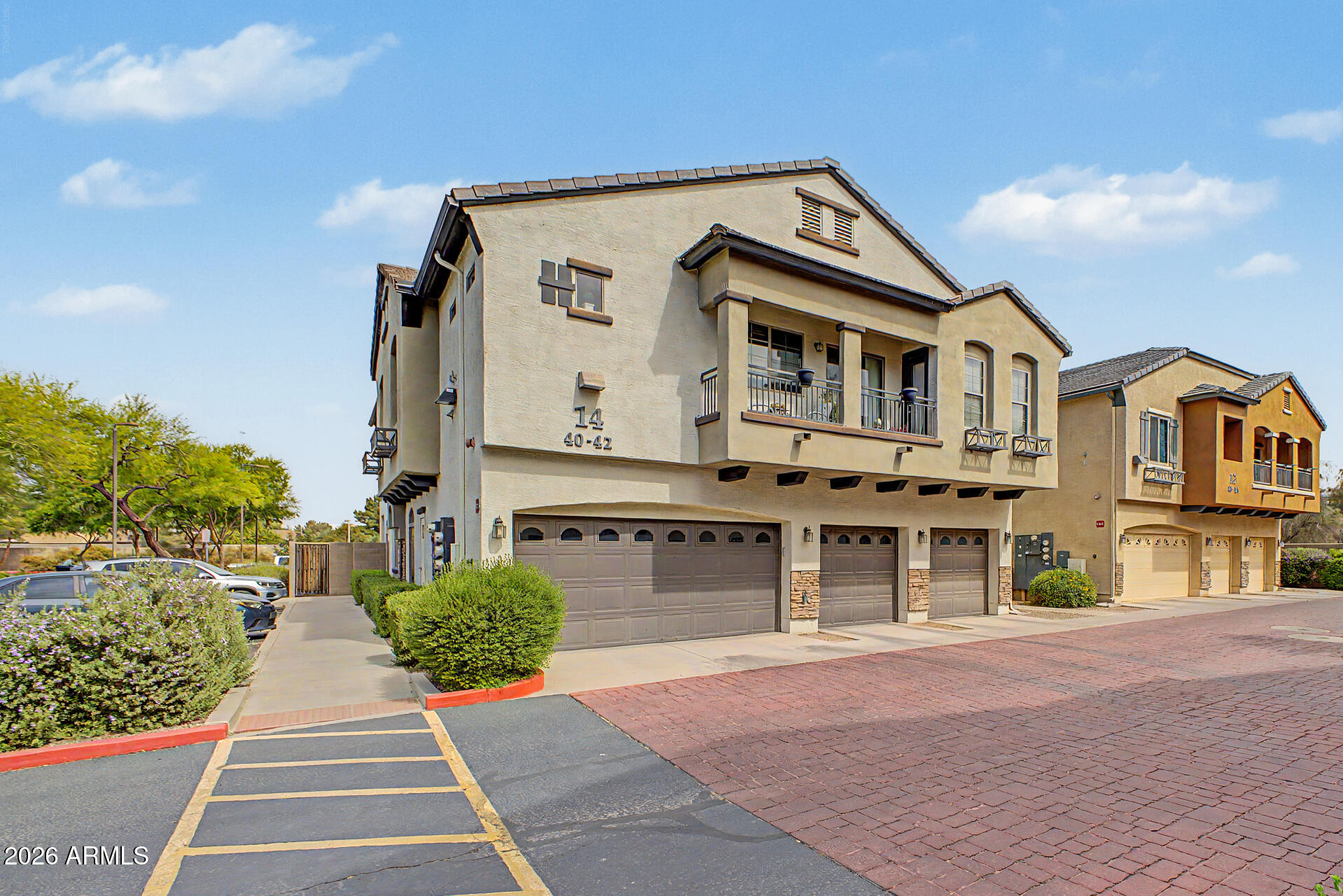 2727 North Price Road, Unit 42 Chandler, AZ 85224 - Photo 9 of 32 04 - Price 4242
