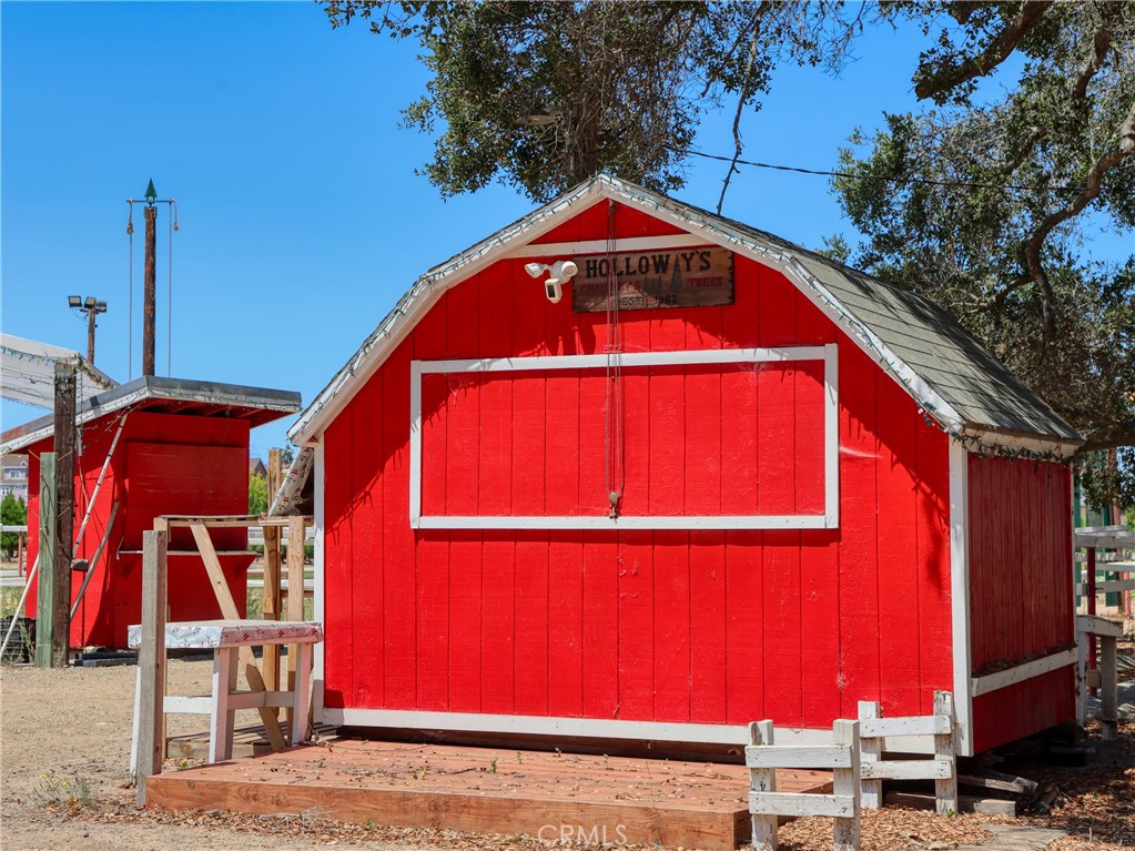 424 Bermuda Place Nipomo, CA 93444 - Photo 16 of 62 a front view of a house with street