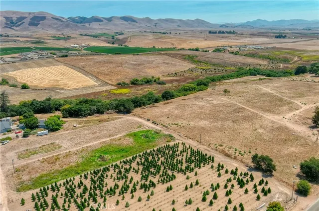 a view of a lake with a mountain