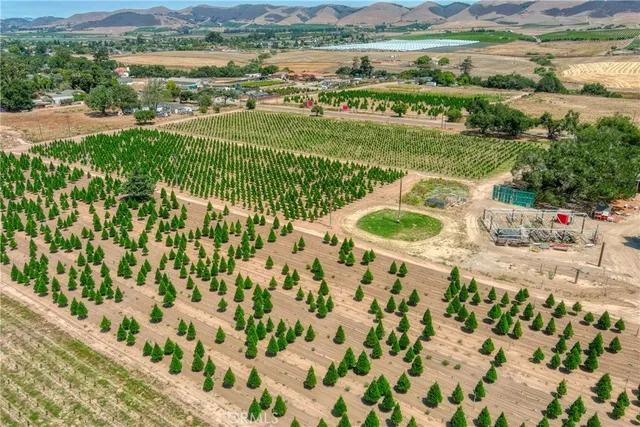 $1,950,000 | 424 Bermuda Place, Nipomo, CA 93444