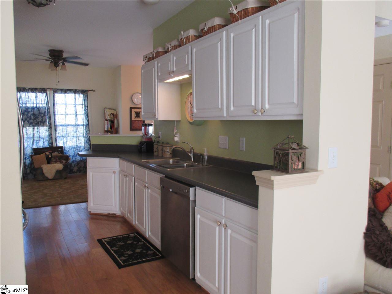 22 Spring Crossing Circle Greer, SC 29650 - Photo 6 of 8