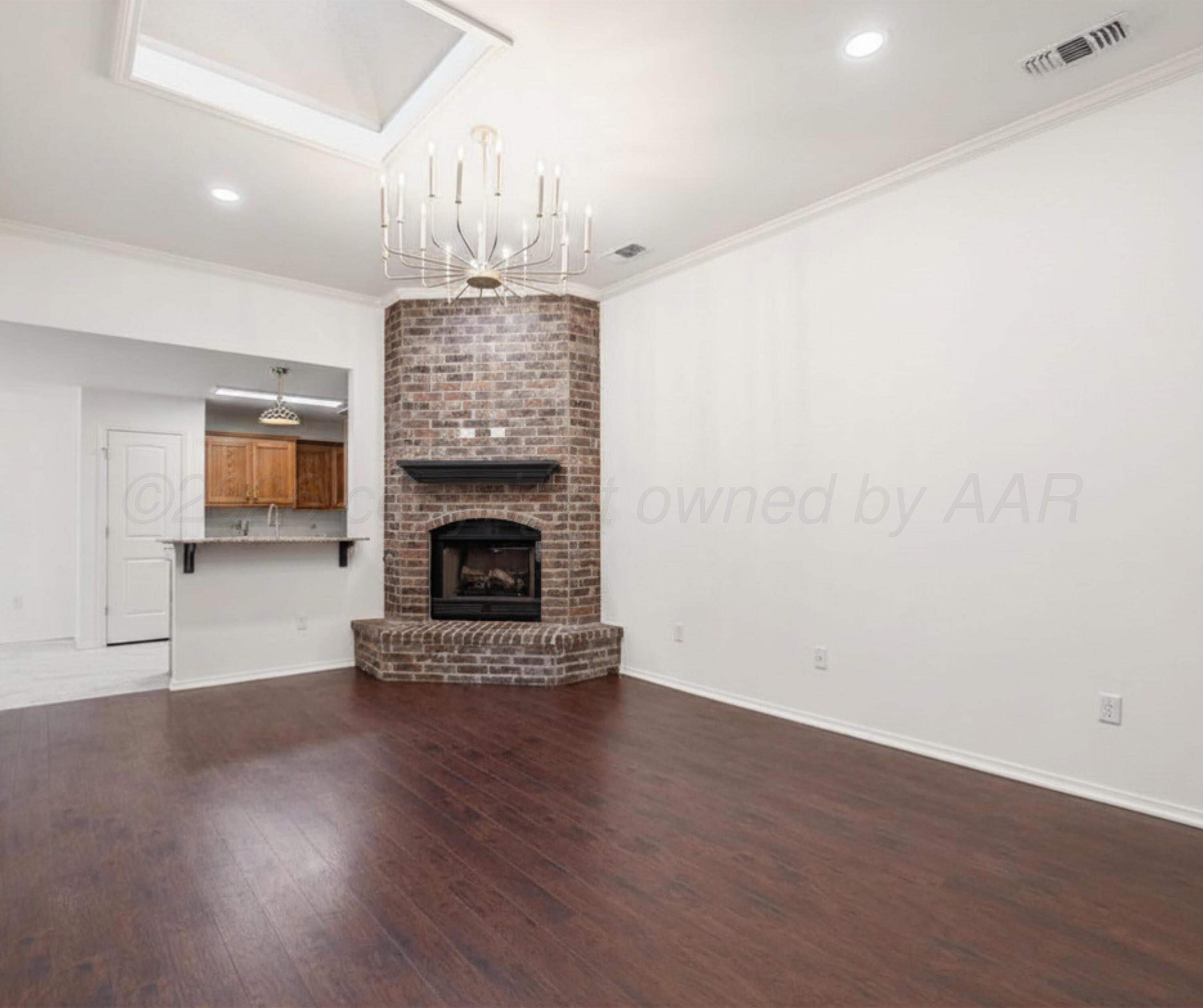 4522 Ida Louise Court Amarillo, TX 79110 - Photo 4 of 19 Living Room1