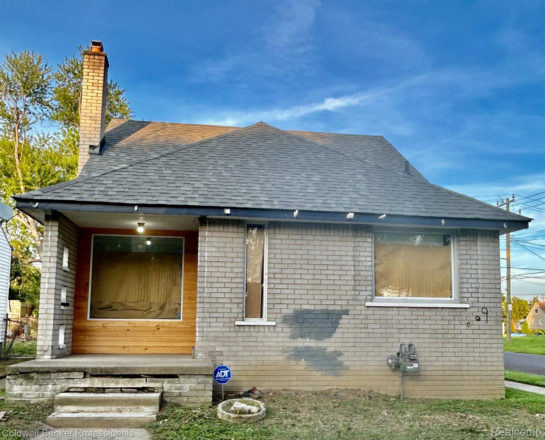 9900 Carlin Street Detroit, MI 48227 - Photo 1 of 15 Gallery Image 1