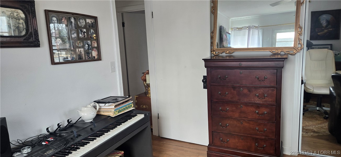 407 East Newton Street Eldon, MO 65026 - Photo 23 of 28 office/ 2nd bedroom