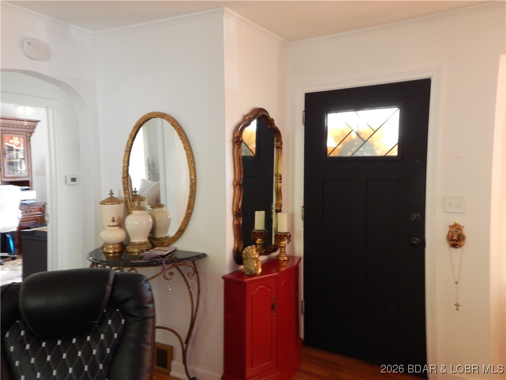 407 East Newton Street Eldon, MO 65026 - Photo 5 of 28
Entry