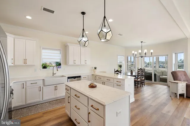 $1,199,000 | 44 South Portland Drive, Tuckerton, NJ 08087