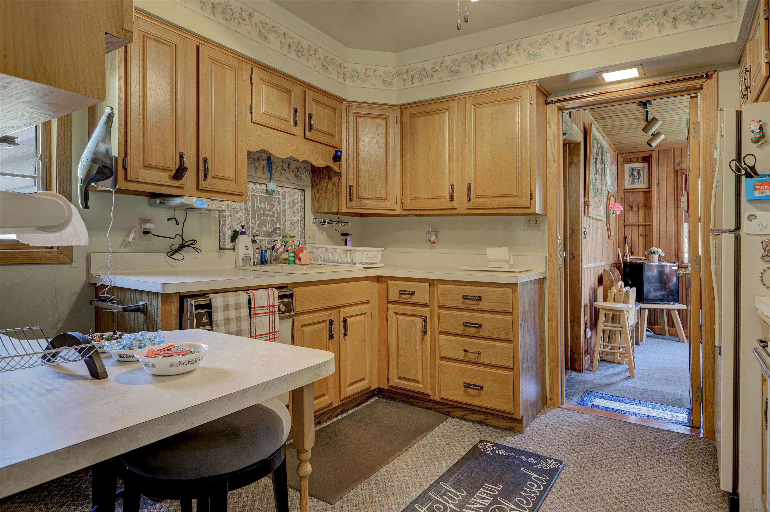 1738 North Erb Street Appleton, WI 54911 - Photo 9 of 38