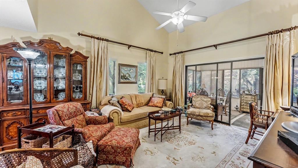 6627 Sweetbriar Lane Lakeland, FL 33813 - Photo 17 of 46 Gallery Image 17