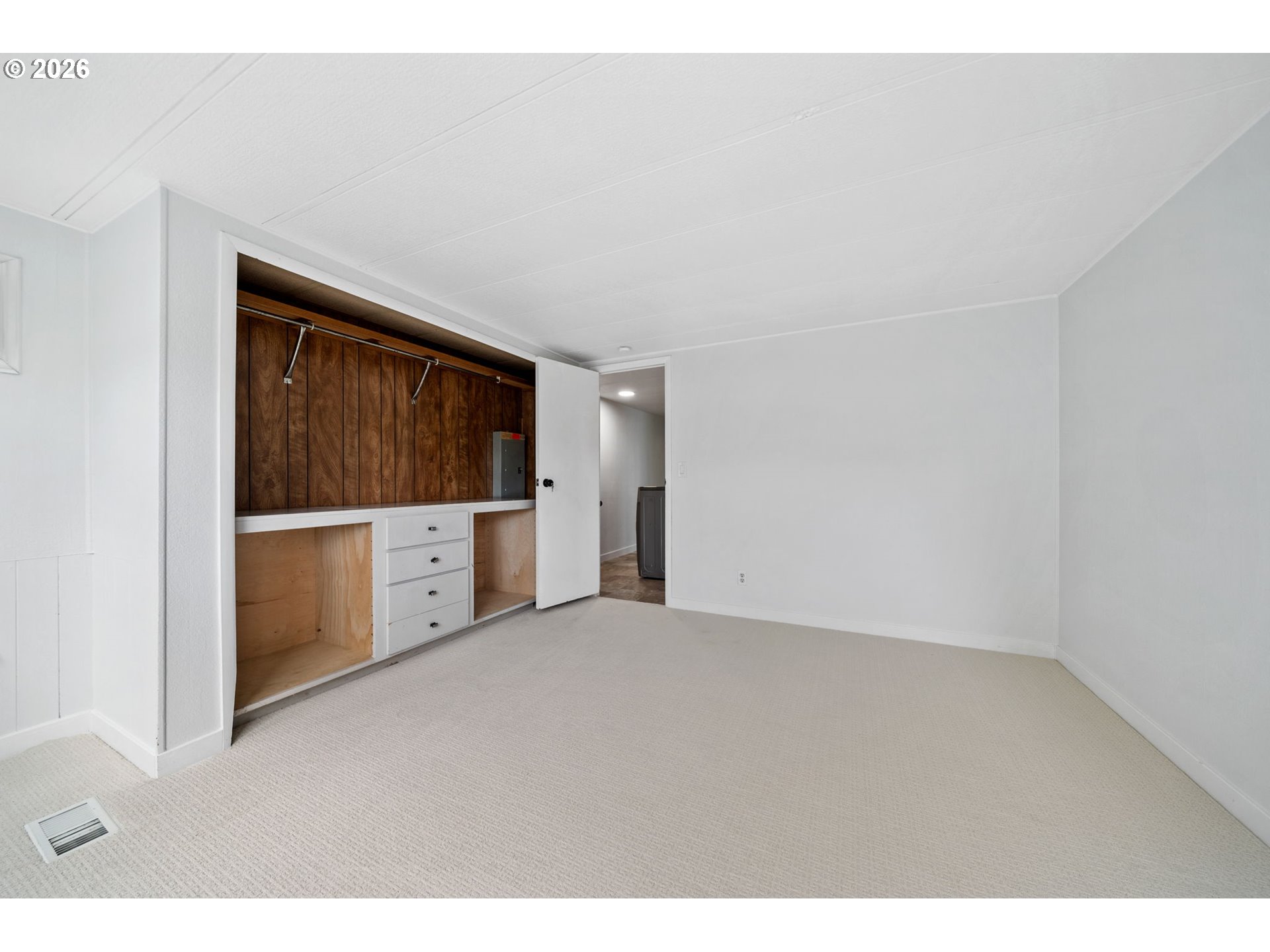 8525 Southeast Orchard Lane, Unit 91 Happy Valley, OR 97086 - Photo 17 of 35 a view of an empty room
