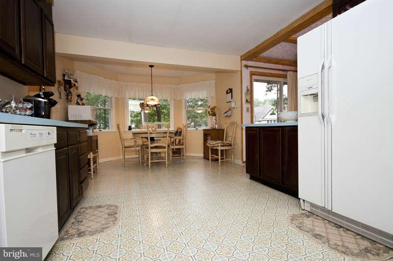 7887 Chestnut Leaf Road Severn, MD 21144 - Photo 13 of 30 Kitchen