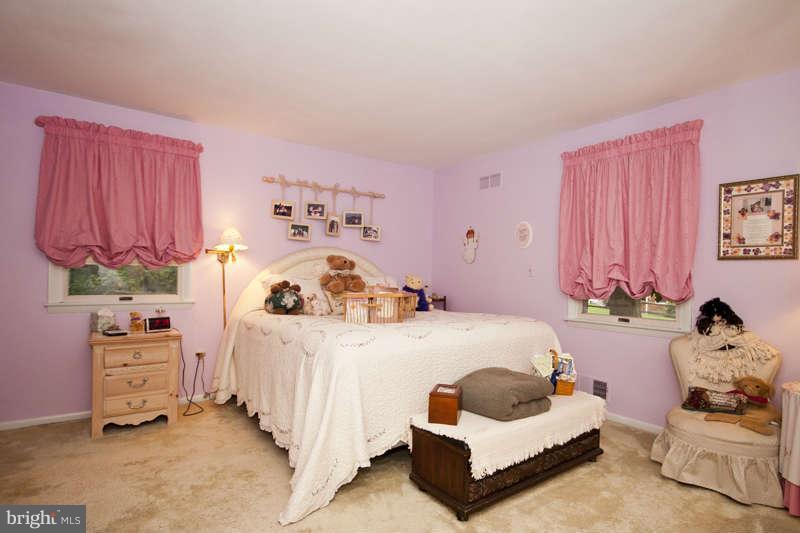 7887 Chestnut Leaf Road Severn, MD 21144 - Photo 19 of 30 Bedroom