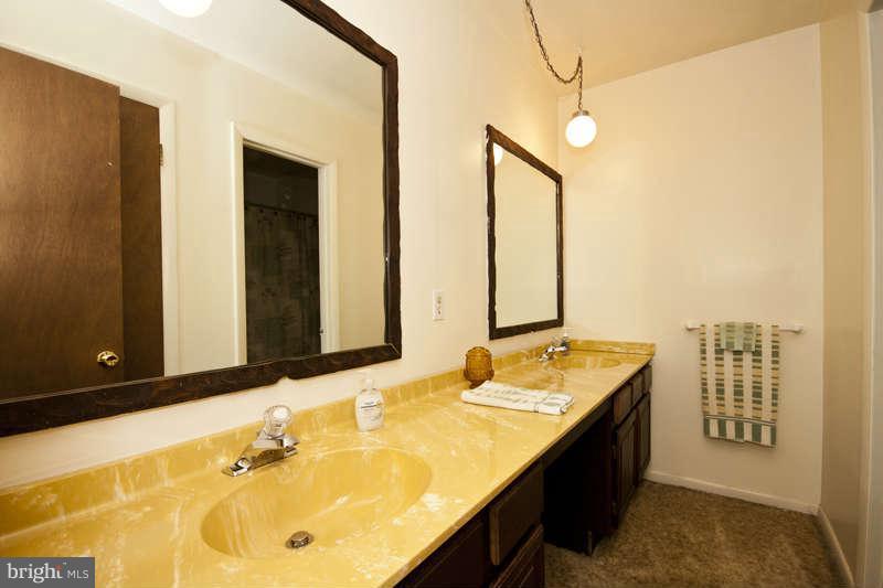 7887 Chestnut Leaf Road Severn, MD 21144 - Photo 24 of 30 Bath