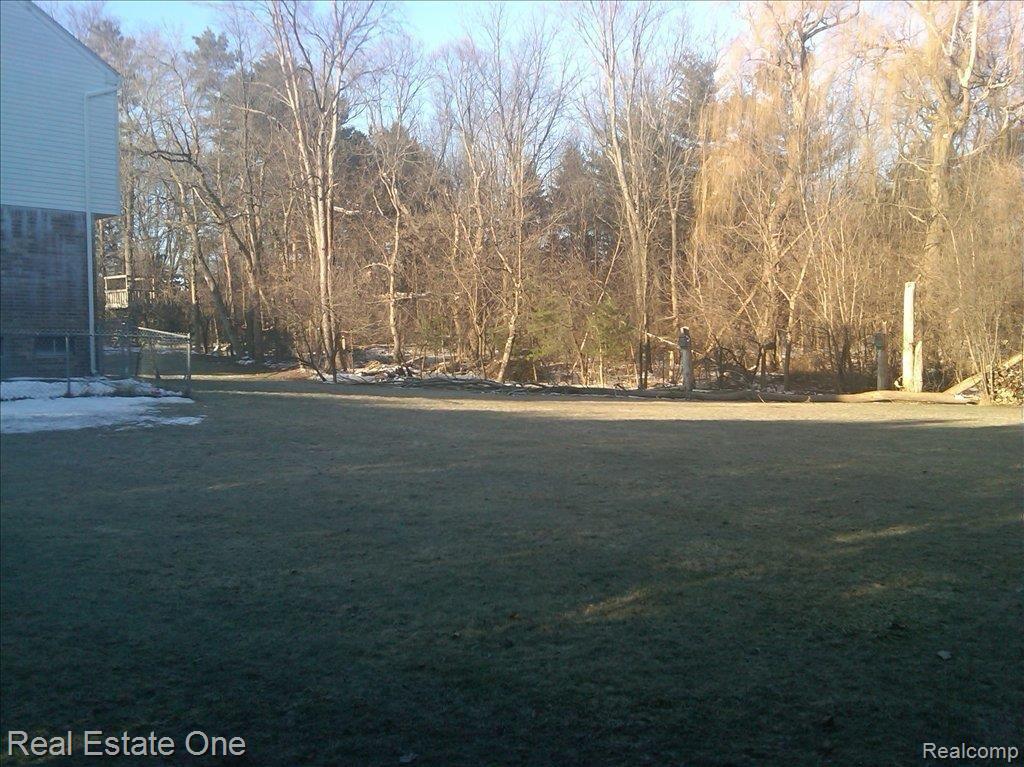 1692 Black Maple Drive Rochester, MI 48309 - Photo 4 of 9 IMG-20110328-00020
