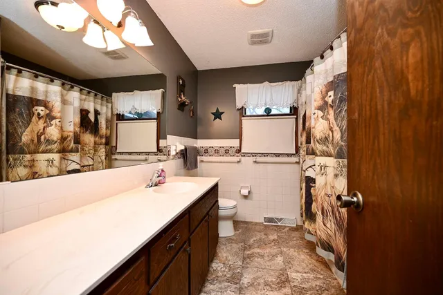 $315,000 | 624 7th Street West, Wabasha, MN 55981