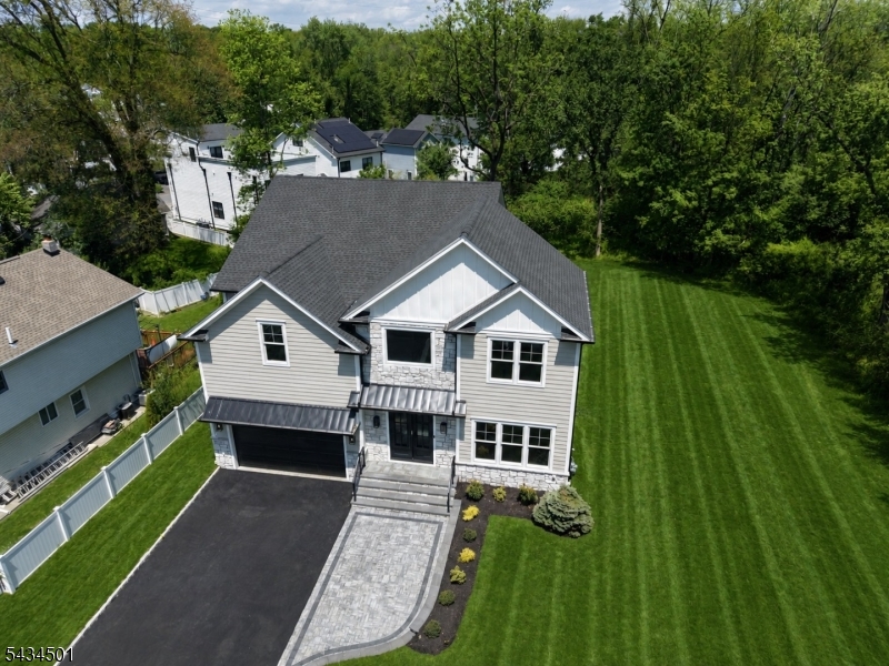 60 West Hobart Gap Road Livingston, NJ 07039 - Photo 3 of 40