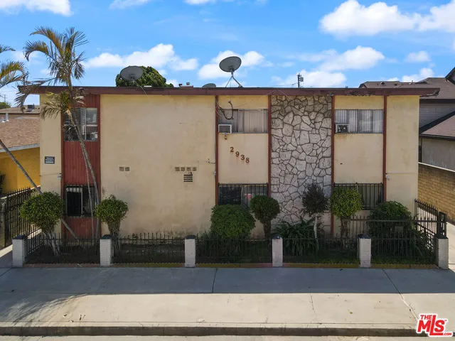 $1,995,000 | 2938 East 60th Place, Huntington Park, CA 90255