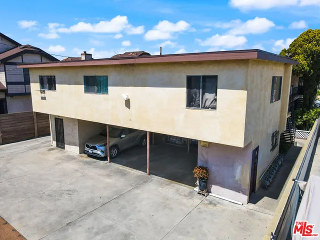 $1,995,000 | 2938 East 60th Place, Huntington Park, CA 90255