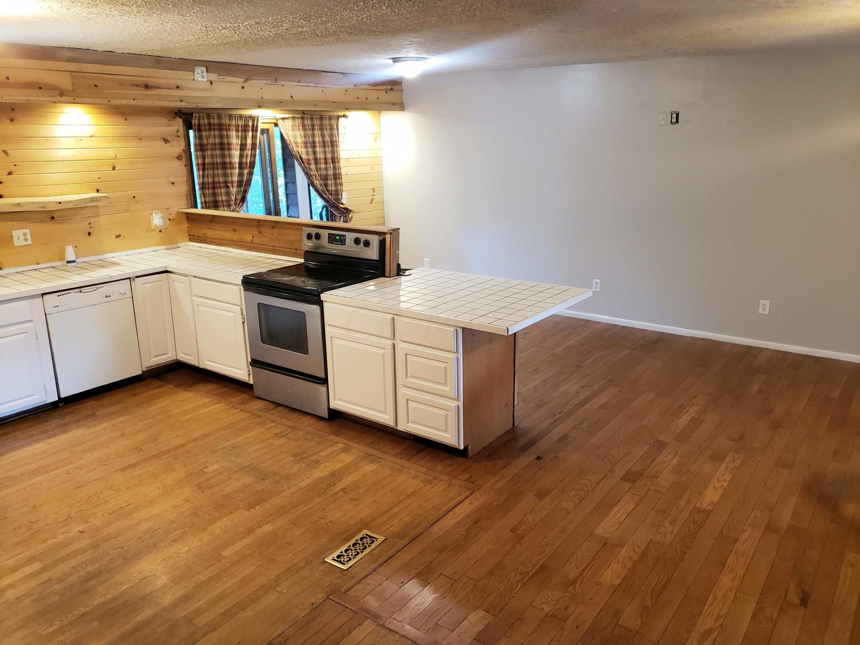 3071 Van Fossen Road Utica, OH 43080 - Photo 9 of 53 Kitchen