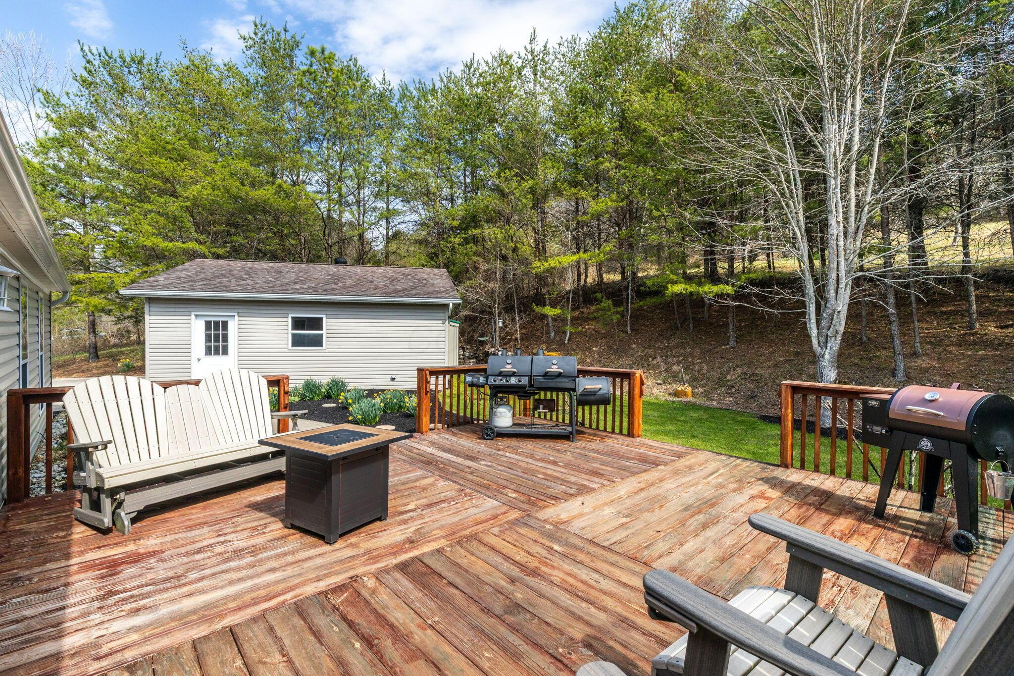 14948 Jack Run Road Rockbridge, OH 43149 - Photo 36 of 43 Back Deck