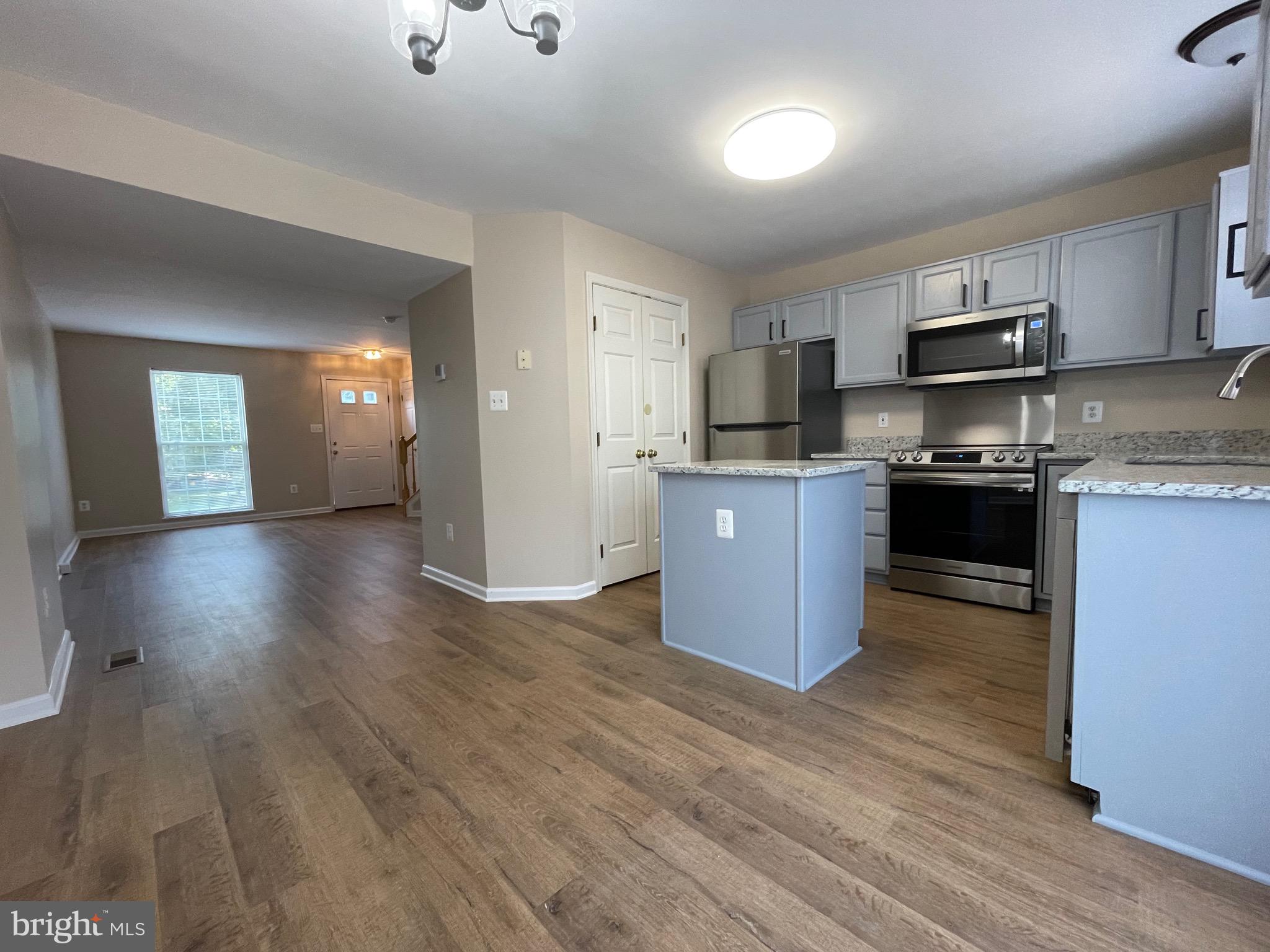 6368 Michael Robert Drive Springfield, VA 22150 - Photo 3 of 21 Pre-Occupancy Pictures