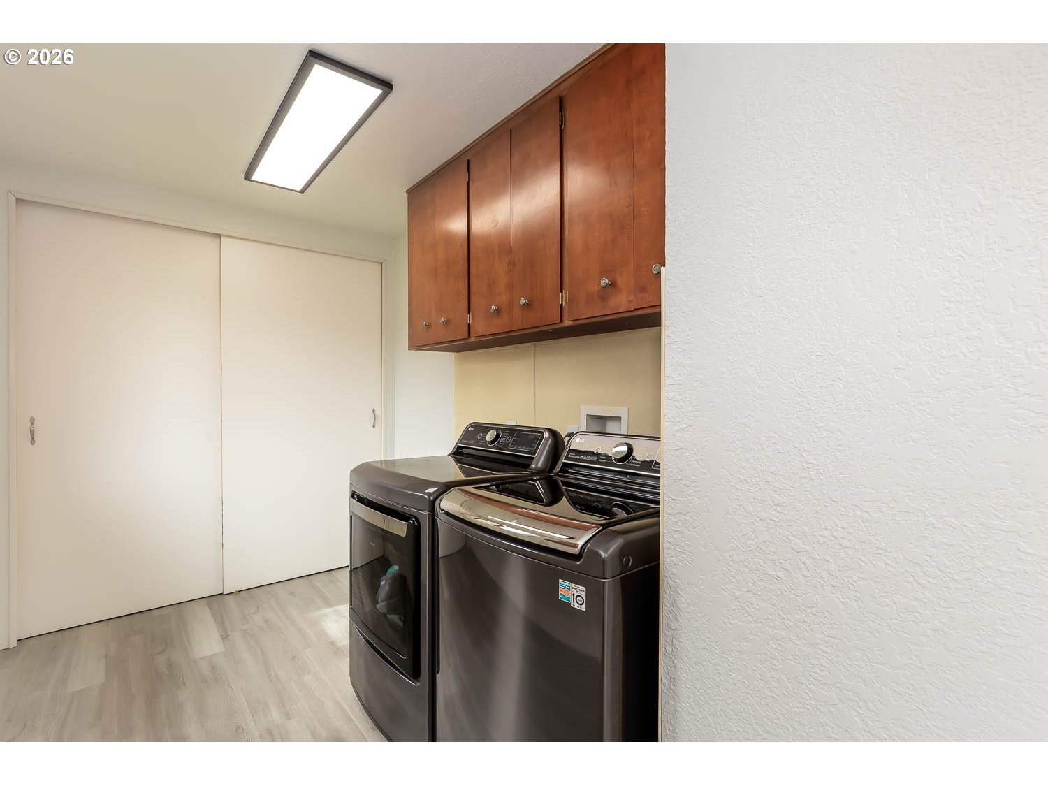 48187 McFarland Road Oakridge, OR 97463 - Photo 24 of 41 a kitchen with granite countertop stainless steel appliances and wooden cabinets