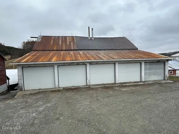 $1,590,000 | 588 Juniper Swamp Road, Salem, NY 12873