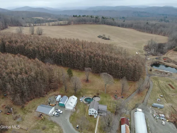 $1,590,000 | 588 Juniper Swamp Road, Salem, NY 12873