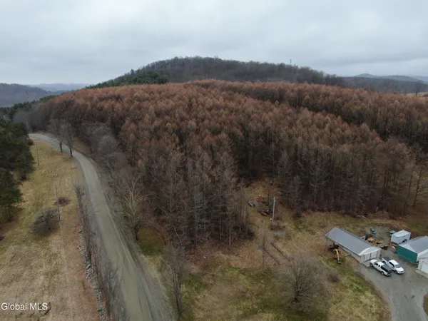 $1,590,000 | 588 Juniper Swamp Road, Salem, NY 12873