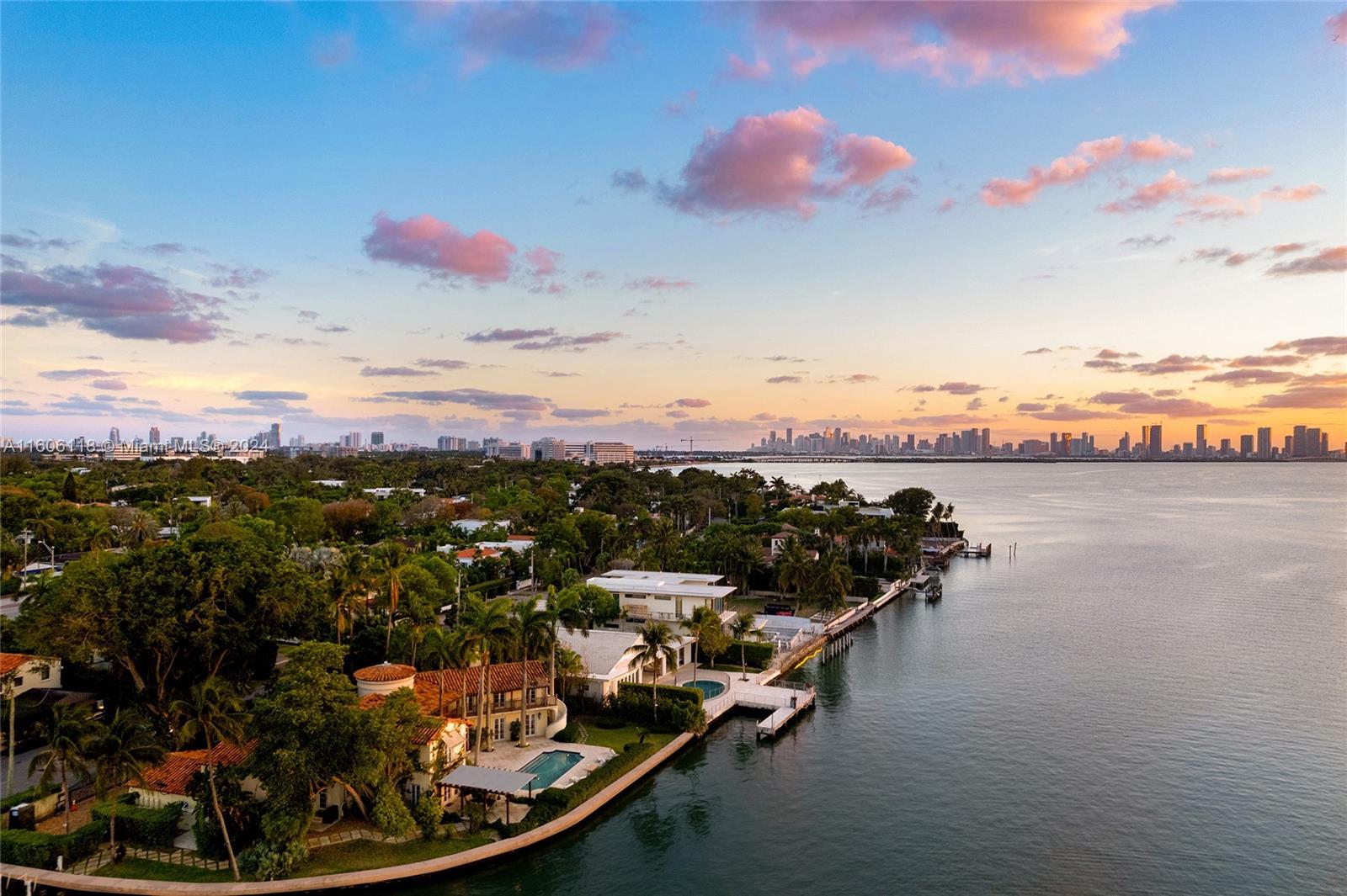 4810 North Bay Road Miami Beach, FL 33140 - Photo 5 of 61