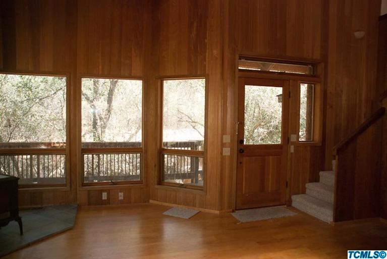40567 Cherokee Oaks Drive Three Rivers, CA 93271 - Photo 14 of 16 a view of an empty room and window
