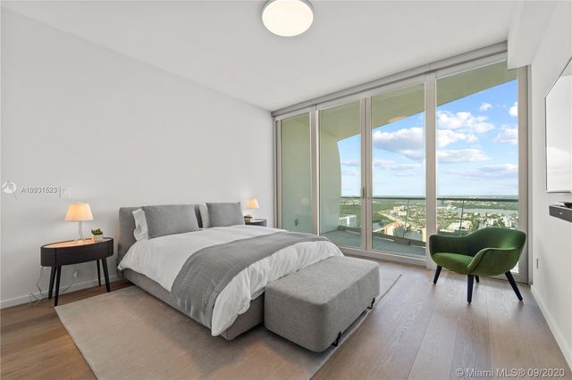 $4,400,000 | 16901 Collins Avenue, Unit 4403, Sunny Isles Beach, FL 33160