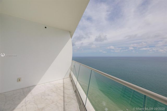 $4,400,000 | 16901 Collins Avenue, Unit 4403, Sunny Isles Beach, FL 33160