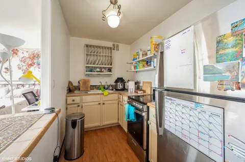$180,000 | 2626 North Lakeview Avenue, Unit 2506, Chicago, IL 60614