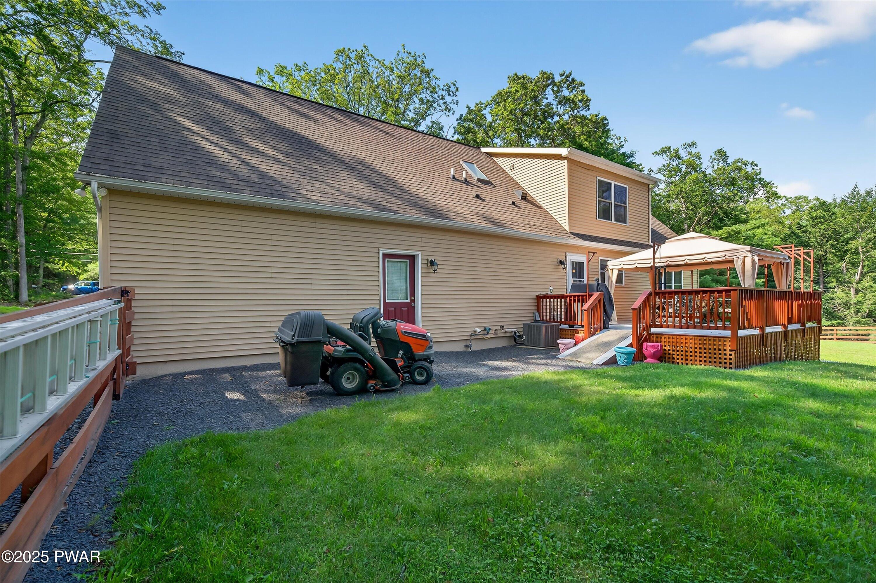 113 Pine Tree Road Shohola, PA 18458 - Photo 30 of 36 Rear view