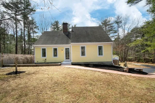 $899,900 | 118 Enterprise Street, Duxbury, MA 02332