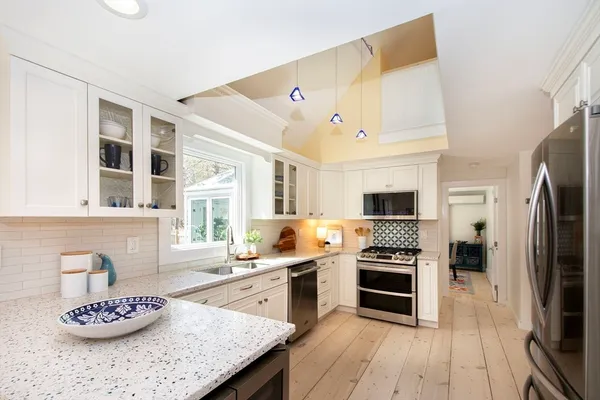 $899,900 | 118 Enterprise Street, Duxbury, MA 02332