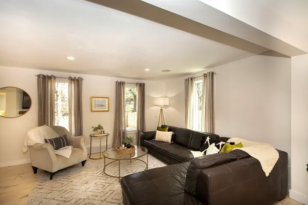 $899,900 | 118 Enterprise Street, Duxbury, MA 02332