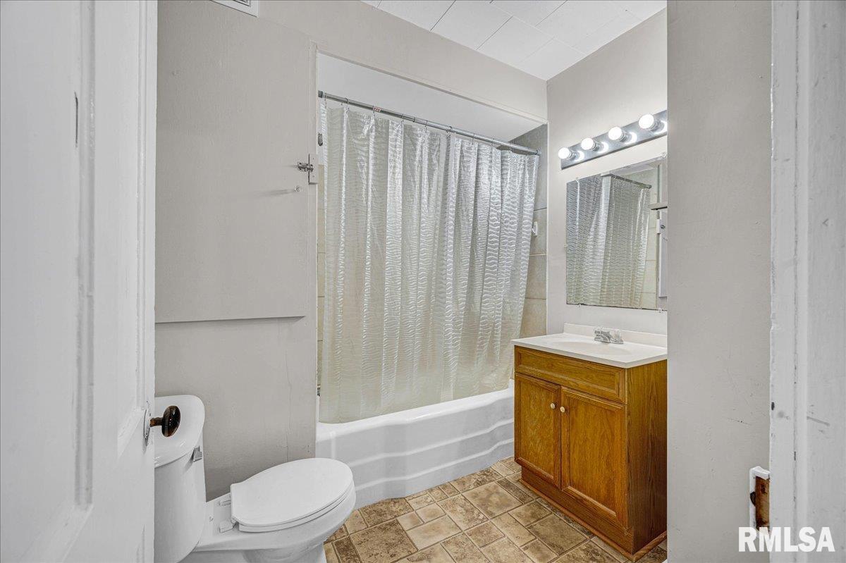 113 North Green Street Roanoke, IL 61561 - Photo 19 of 36