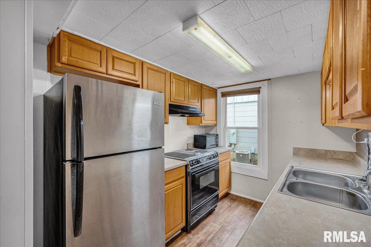 113 North Green Street Roanoke, IL 61561 - Photo 8 of 36