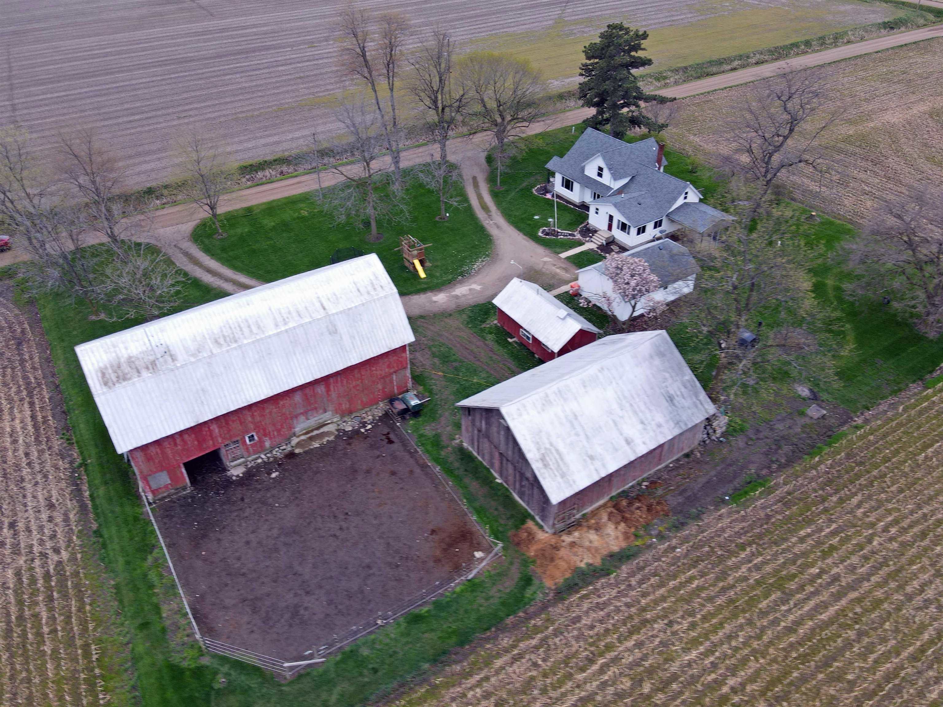 2087 Allan Road Owosso, MI 48867 - Photo 13 of 47 50139798-87aac47d-f322-457f-8704-084bc0a6f4fc.JPG
