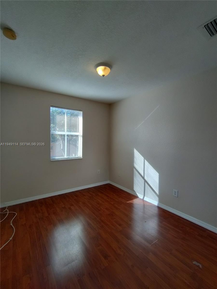 8546 Southwest 165th Place Miami, FL 33193 - Photo 34 of 40 2nd smaller bedroom