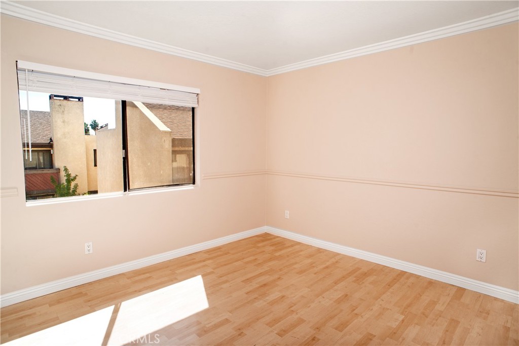 1244 Valley View Road Glendale, CA 91202 - Photo 11 of 19 Gallery Image 11
