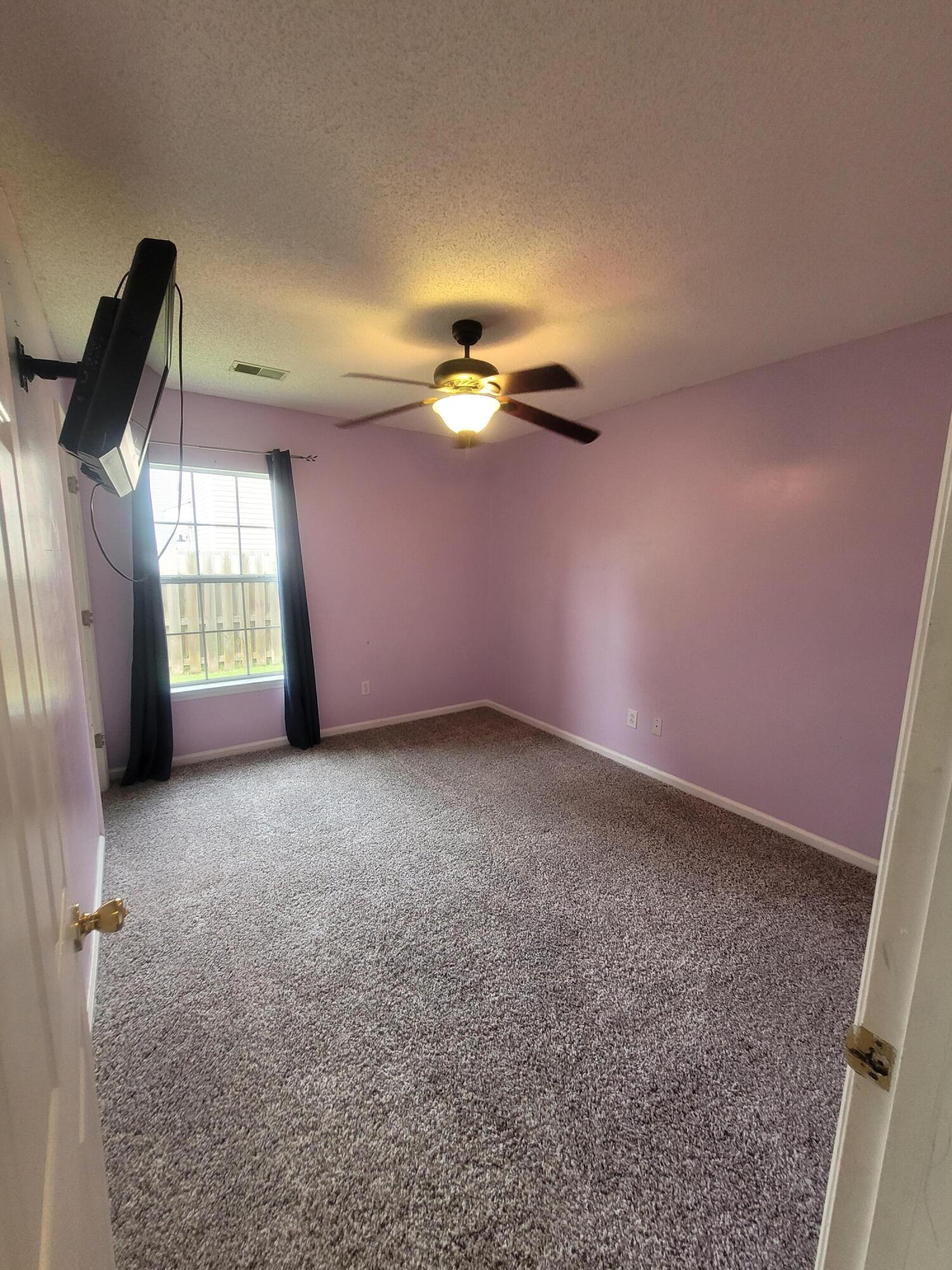 113 Hammerbeck Road Summerville, SC 29483 - Photo 9 of 16 20240627_105703