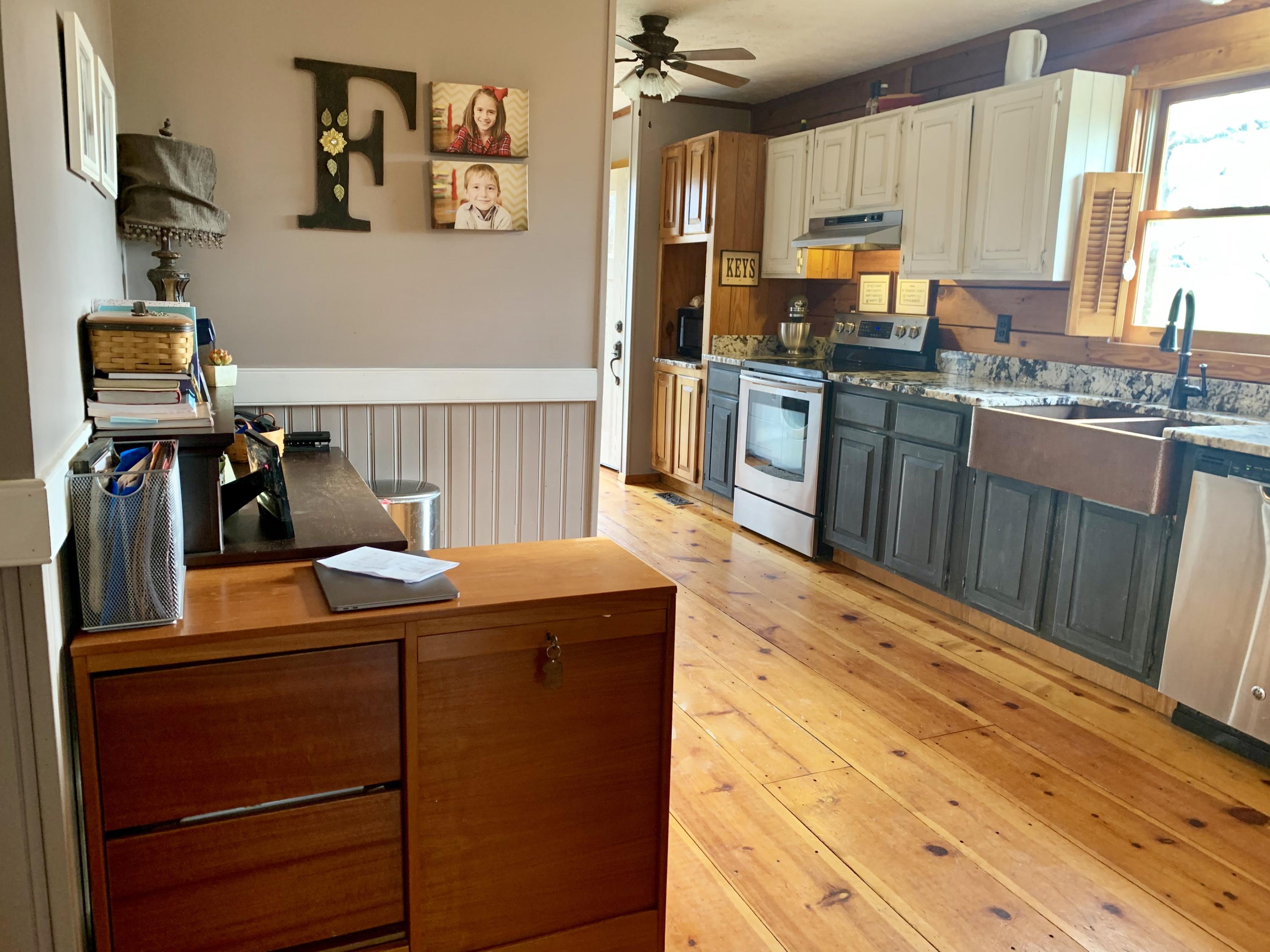 162 Morton Road La Follette, TN 37766 - Photo 9 of 25 fullsizeoutput_33e2